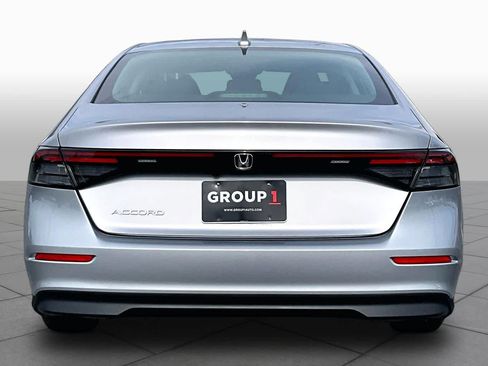 Used 2023 Honda Accord EX image 5