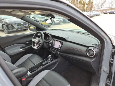 Used 2024 Nissan Kicks SR w/ SR Premium Package image 9