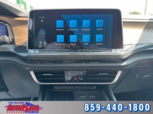 Used 2025 Volkswagen Atlas SE AWD/4WD image 5