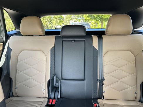 New 2026 Volkswagen Atlas Cross Sport SE image 14