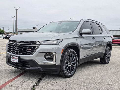 Certified 2023 Chevrolet Traverse RS AWD/4WD image 3