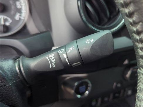 Used 2022 Toyota Tacoma TRD Sport w/ Technology Package RWD image 15