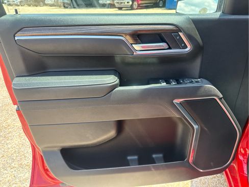Used 2025 Chevrolet Silverado 1500 LT RWD image 20