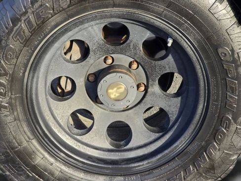 Used 2012 Toyota Tacoma 4x4 Double Cab w/ SR5 Pkg image 23