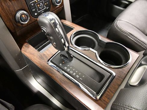Used 2014 Ford F150 Lariat w/ Equipment Group 502A Luxury AWD/4WD image 27