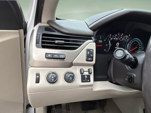 Used 2018 GMC Yukon Denali w/ Open Road Package image 22