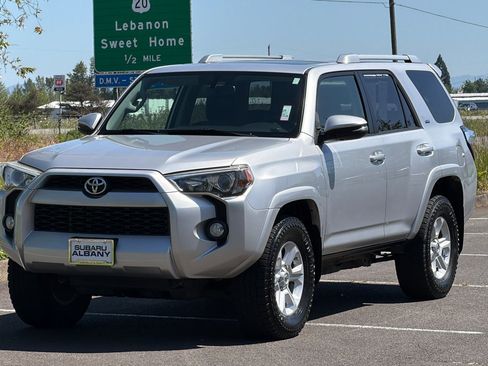 Used 2016 Toyota 4Runner SR5 Premium AWD/4WD image 8