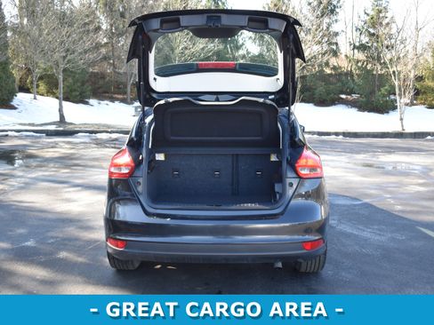 Used 2015 Ford Focus SE w/ Equipment Group 201A image 21