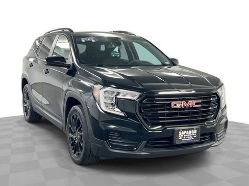 Used 2023 GMC Terrain SLE w/ Driver Convenience Package image 1