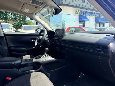 Used 2023 Honda HR-V LX image 15