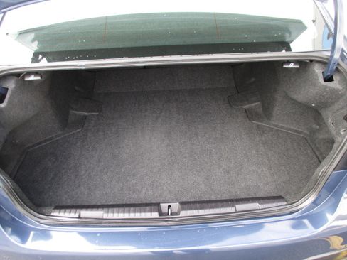 Used 2025 Subaru Legacy Premium image 10