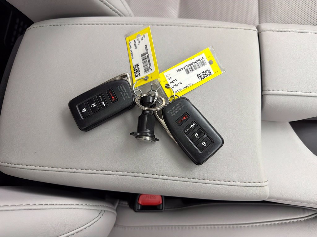 Used 2021 Lexus RX 450h AWD w/ Premium Package image 36