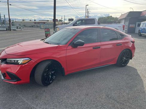 Used 2022 Honda Civic Sport image 3