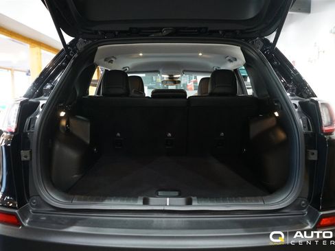 Used 2022 Jeep Cherokee Sport image 34