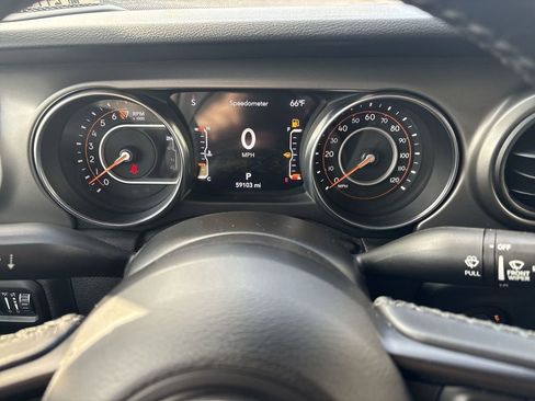 Used 2021 Jeep Gladiator Sport AWD/4WD image 10