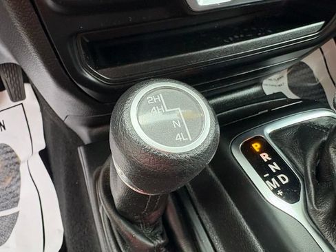 Used 2022 Jeep Wrangler Unlimited Sport AWD/4WD image 20