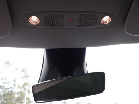 Used 2024 Tesla Model Y Long Range image 27