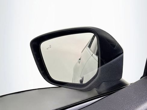 Used 2022 Mitsubishi Eclipse Cross SE image 36