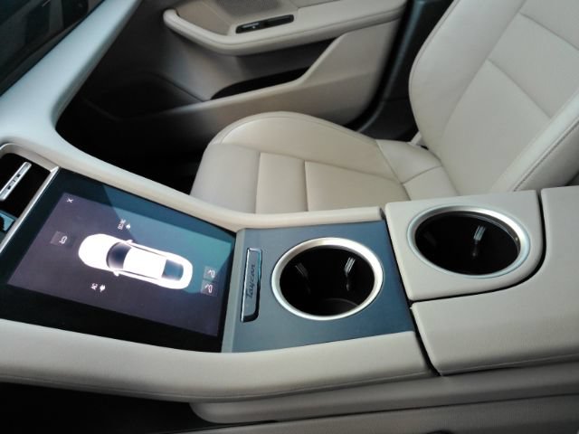 Used 2022 Porsche Taycan RWD image 43