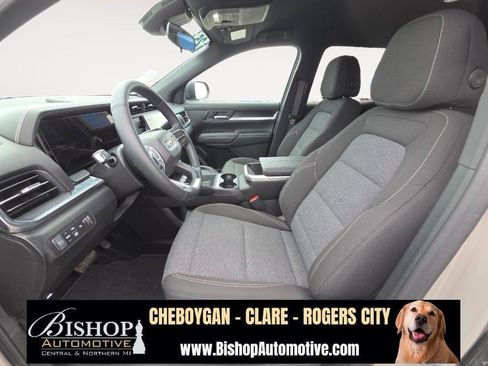 Used 2025 GMC Terrain Elevation image 10