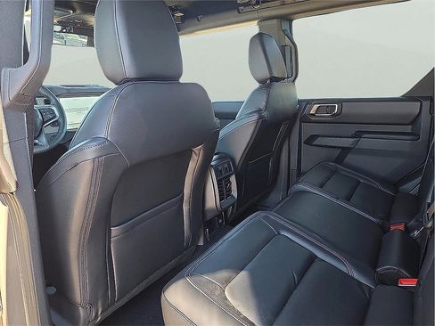 New 2025 Ford Bronco Outer Banks image 9