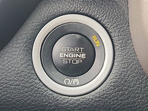 Used 2022 RAM 1500 Laramie image 22