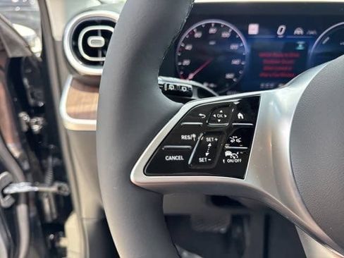 New 2025 Mercedes-Benz GLC 350e 4MATIC image 14