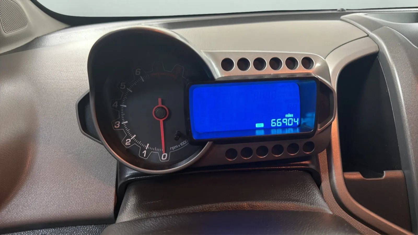 Used 2013 Chevrolet Sonic LT FWD image 11