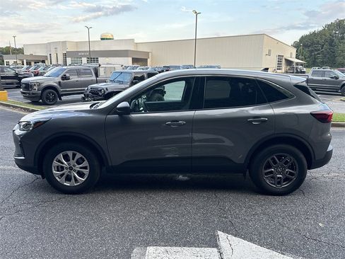 Used 2023 Ford Escape Active w/ Tech Pack #1 image 4