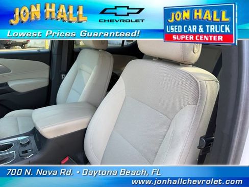 Used 2022 Chevrolet Traverse LS w/ Midnight/Sport Edition FWD image 17