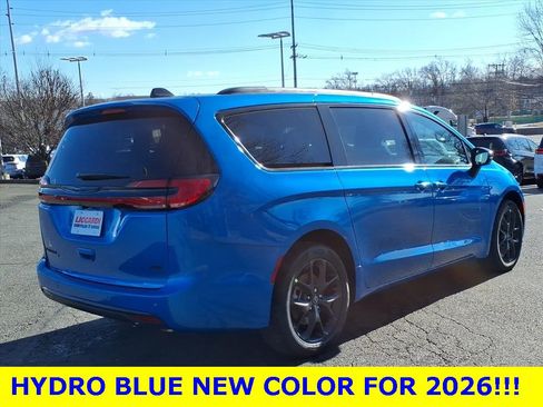 New 2026 Chrysler Pacifica Select image 7