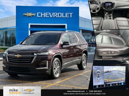 Used 2023 Chevrolet Traverse LT w/ Rear Camera Mirror Package image 1