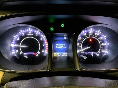 Used 2016 Toyota Avalon Limited image 19