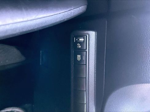 Used 2024 Toyota Corolla LE image 33