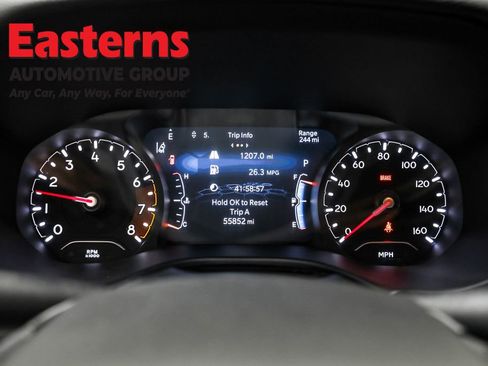 Used 2023 Jeep Compass Limited image 18