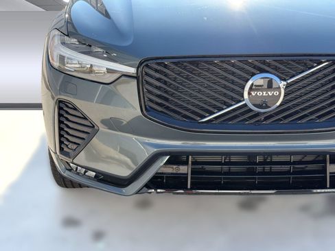 New 2026 Volvo XC60 B5 Plus w/ Protection Package Premier AWD/4WD image 12