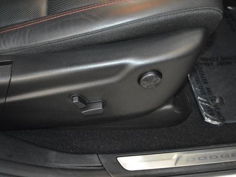 Used 2025 Dodge Durango GT AWD/4WD image 6