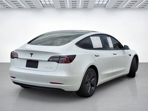 Used 2022 Tesla Model 3 Long Range AWD/4WD image 12
