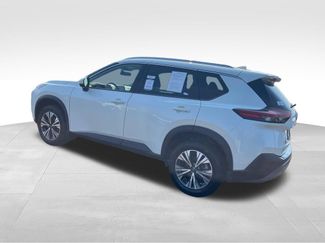 Used 2023 Nissan Rogue SV w/ SV Premium B Package AWD/4WD video 3