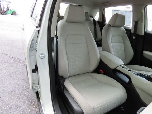 New 2026 Honda HR-V LX image 15