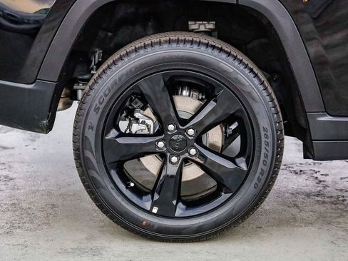 New 2026 Jeep Grand Cherokee Limited image 12