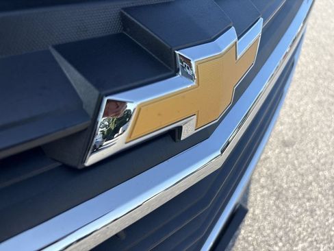 Used 2019 Chevrolet Equinox LT FWD image 28