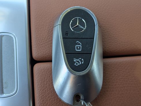 Used 2024 Mercedes-Benz C 300 4MATIC Sedan image 28