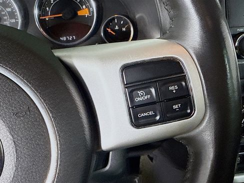 Used 2017 Jeep Compass High Altitude image 15