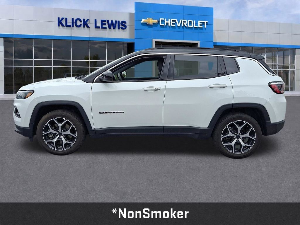 Used 2025 Jeep Compass Limited AWD/4WD image 4