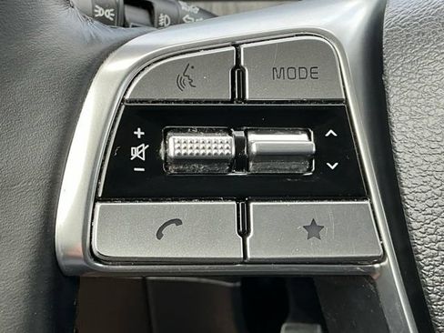 Used 2025 Kia Telluride SX w/ SX Captain's Chair Package FWD image 18
