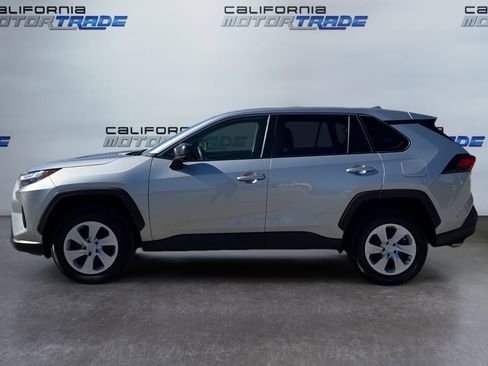 Used 2024 Toyota RAV4 LE image 8