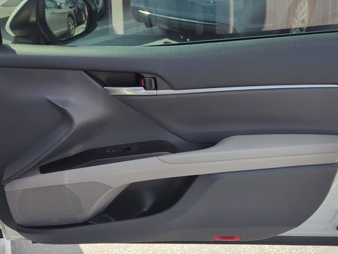 Used 2022 Toyota Camry LE image 26