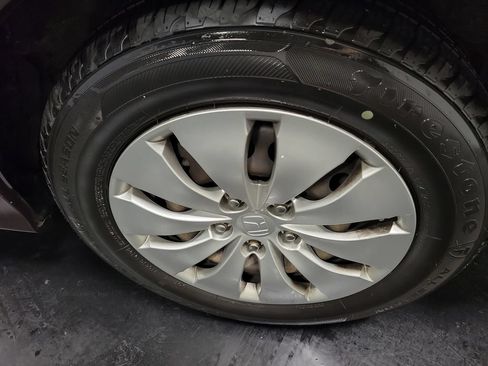 Used 2011 Honda Accord LX image 12