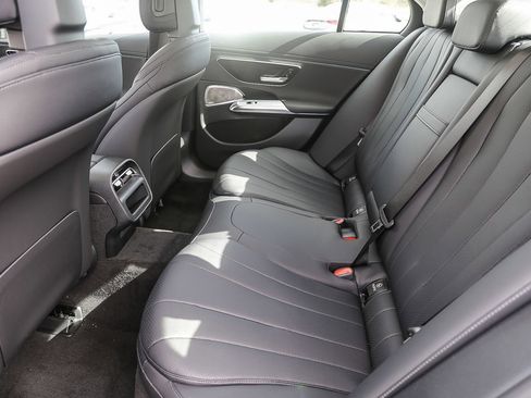 New 2024 Mercedes-Benz E 350 4MATIC Sedan image 16